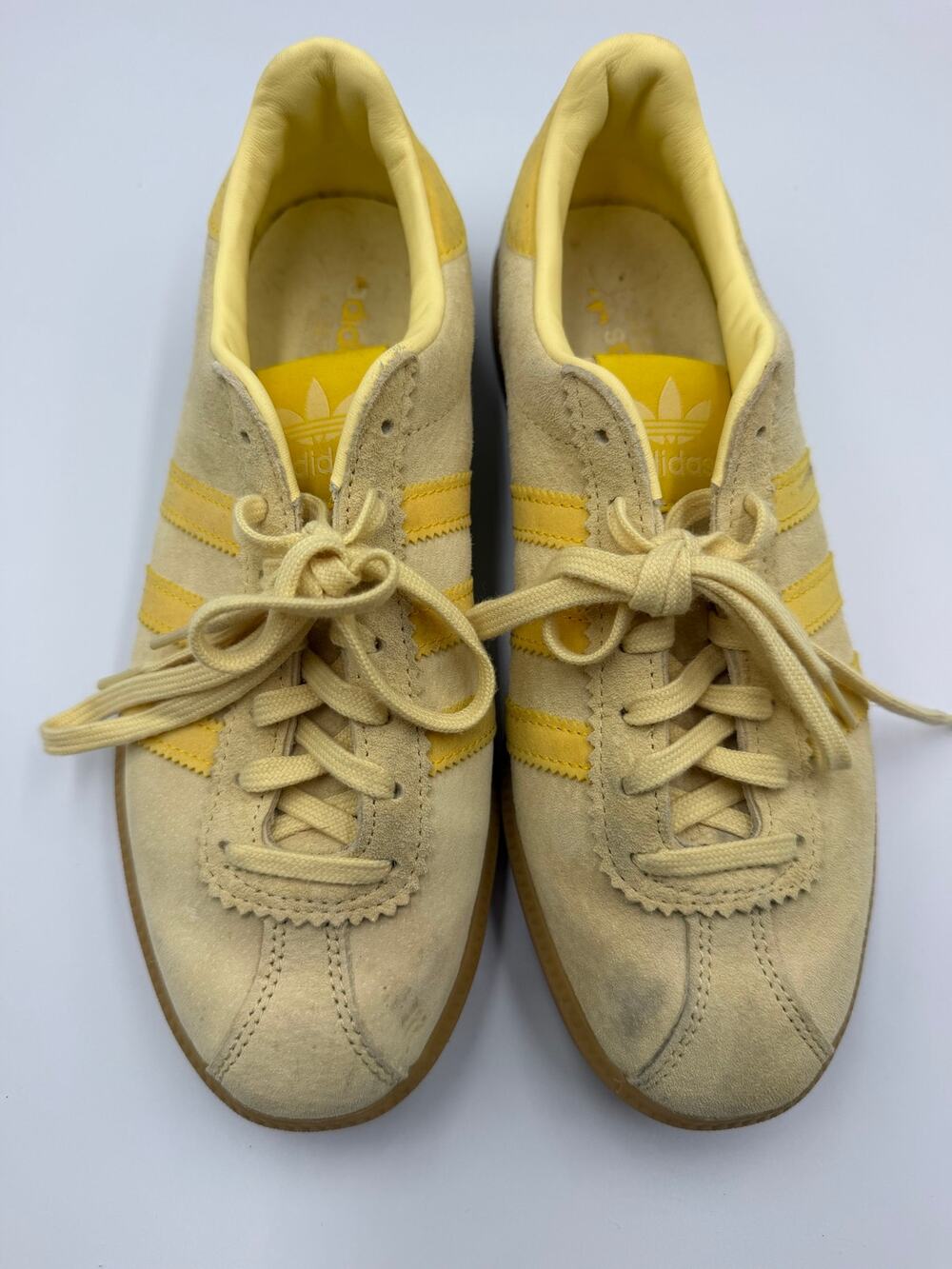 Adidas womens bermuda sneakers almost yellow size 7